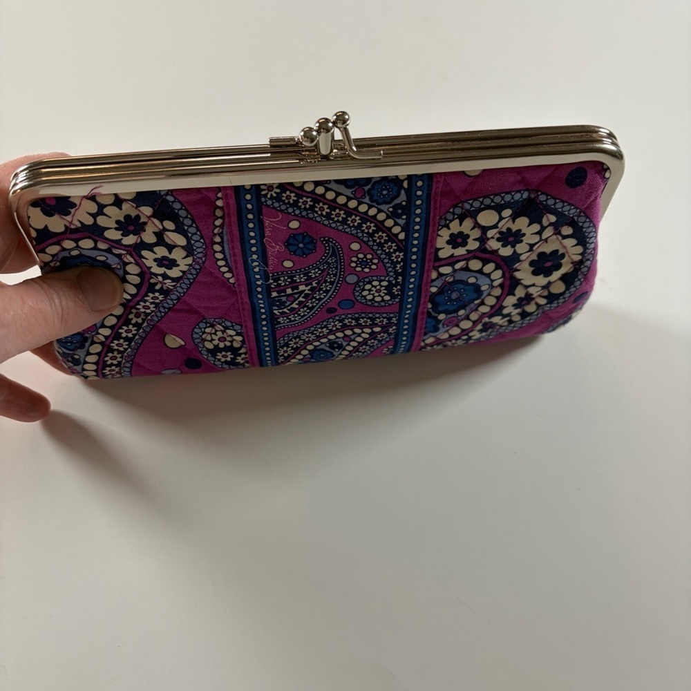 Vera Bradley Quilted Kisslock Wallet Clutch Purple Blue - Picture 2 of 9